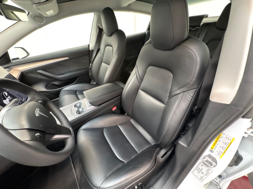 Tesla Model 3 RWD 4d