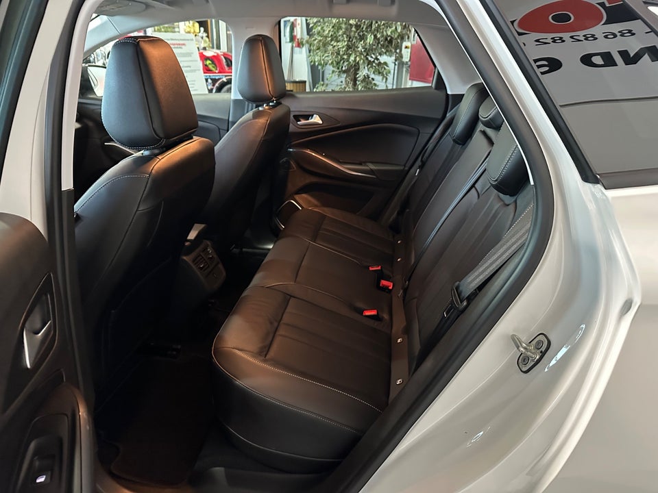 Opel Grandland X 1,6 Hybrid Ultimate aut. 5d