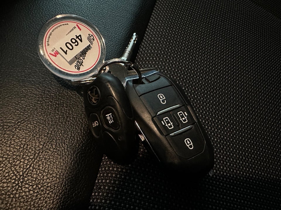 Peugeot Expert 2,0 BlueHDi 180 L2 Ultimate EAT6 Van