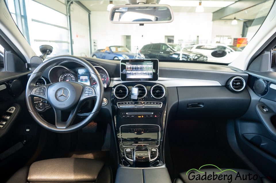 Mercedes C220 d 2,2 AMG Line stc. aut. 5d