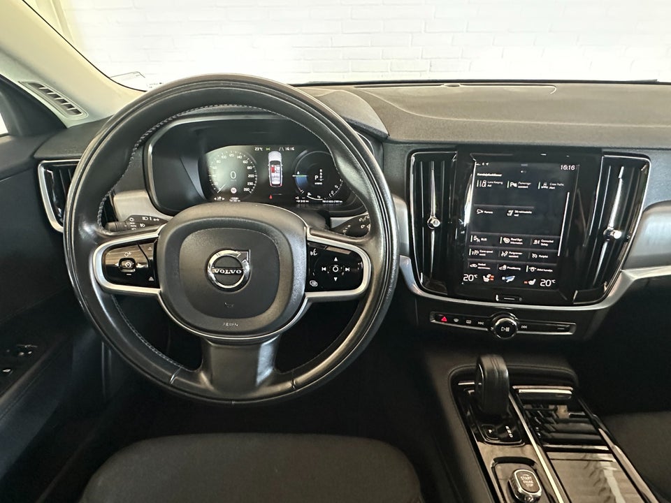 Volvo V90 2,0 T8 390 Momentum aut. AWD 5d