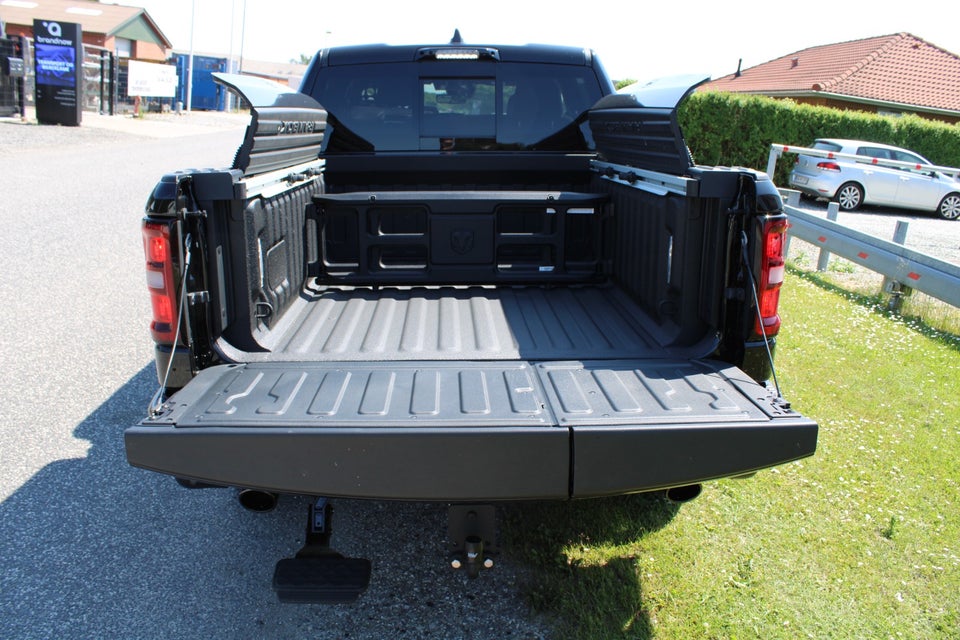 Dodge RAM 1500 3,0 Laramie Premium Night aut. 4d