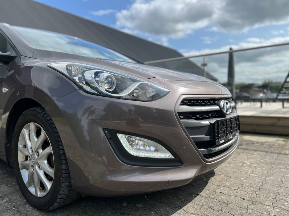 Hyundai i30 1,6 CRDi 110 Active+ CW 5d