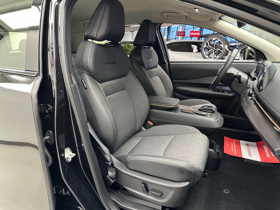 Nissan Ariya 63 Engage 5d