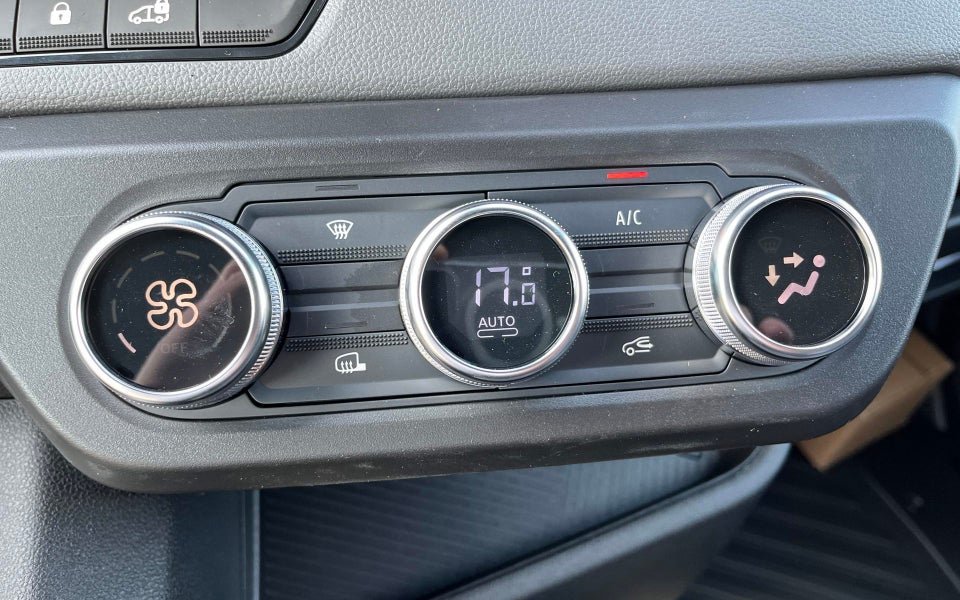 Nissan Interstar 2,0 dCi 150 L2H2 N-Connecta aut. Van