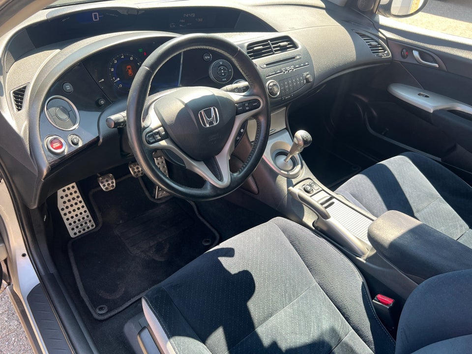 Honda Civic 1,8 Sport 5d
