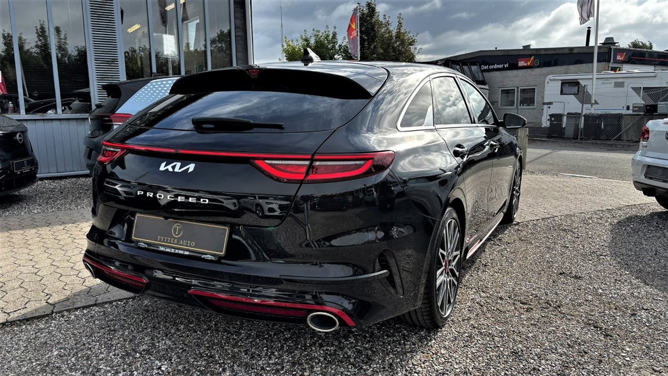 Kia ProCeed 1,6 T-GDi GT DCT 5d