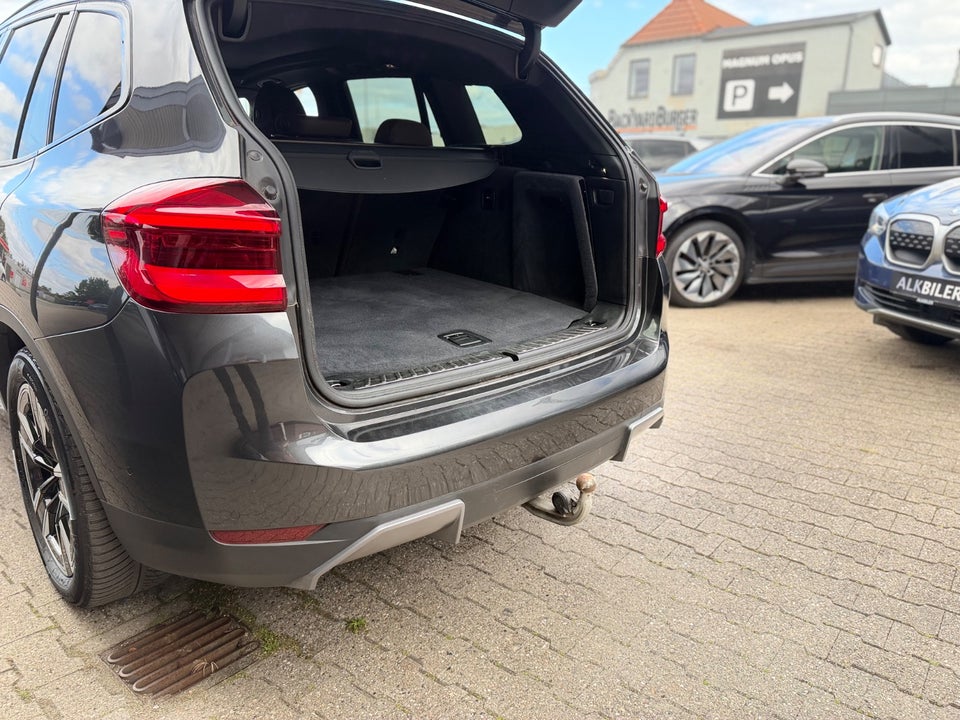 BMW iX3 Charged 5d