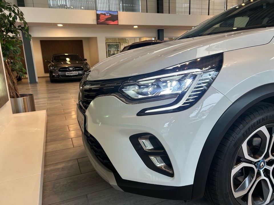 Renault Captur 1,6 E-Tech Intens 5d