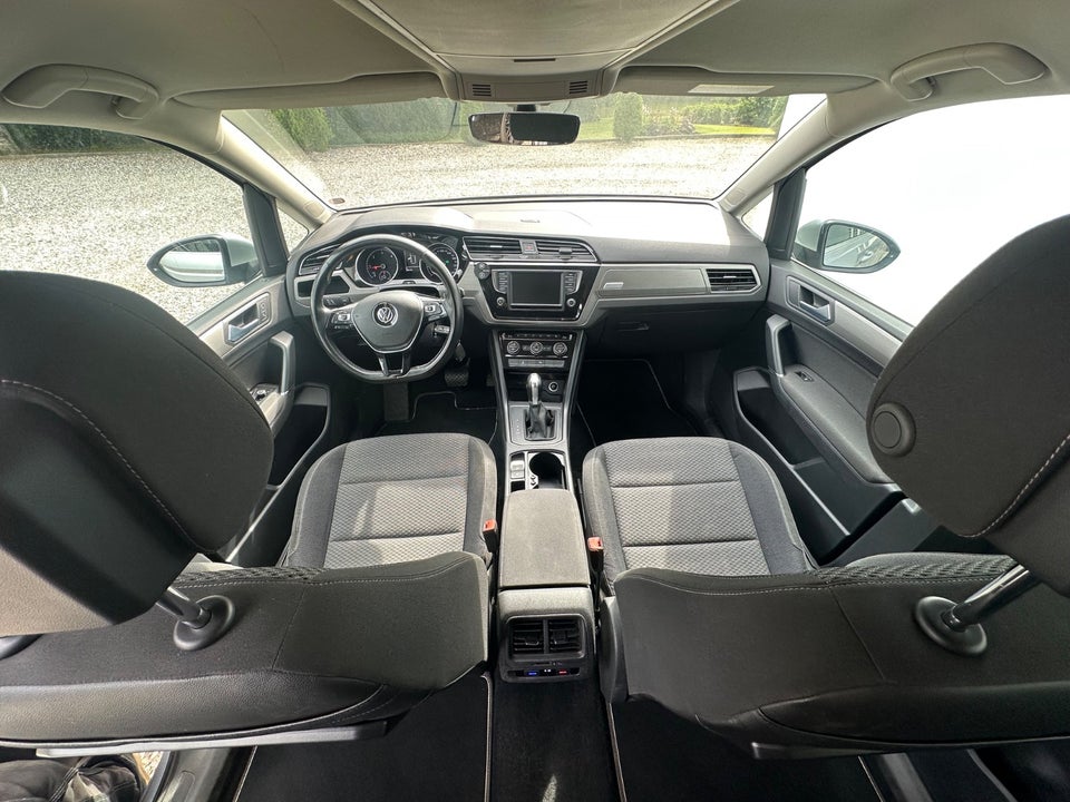 VW Touran 1,6 TDi 115 Comfortline DSG 5d