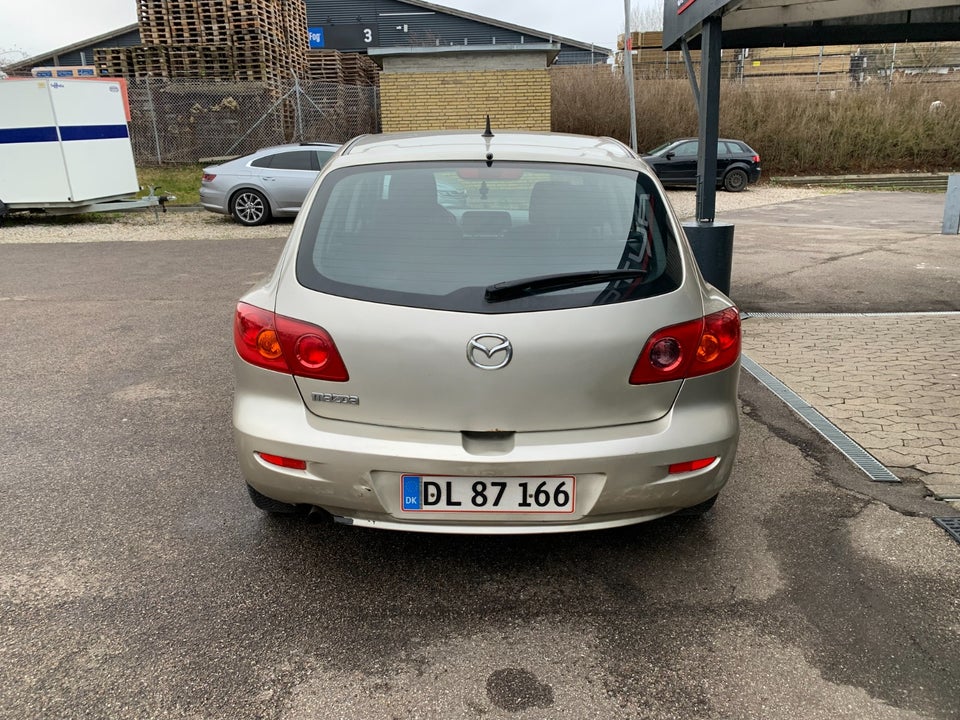 Mazda 3 1,6 Touring+ 5d