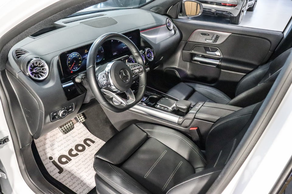 Mercedes EQA350 AMG Line 4Matic 5d