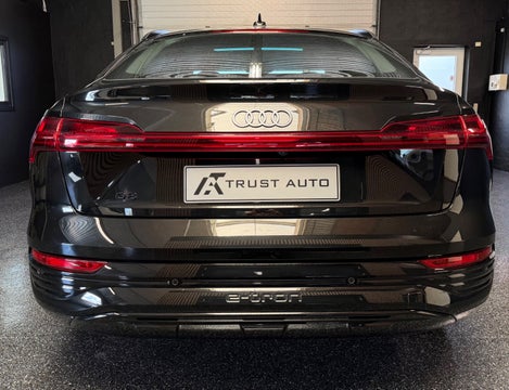 Audi Q8 e-tron 2023 — miniature 7