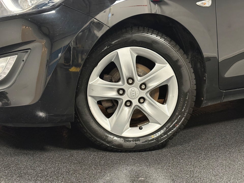 Hyundai i30 1,6 CRDi 110 Active+ CW 5d