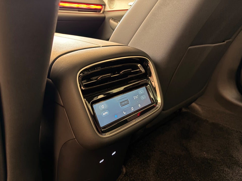 Exlantix ES 77 Ultimate AWD 5d