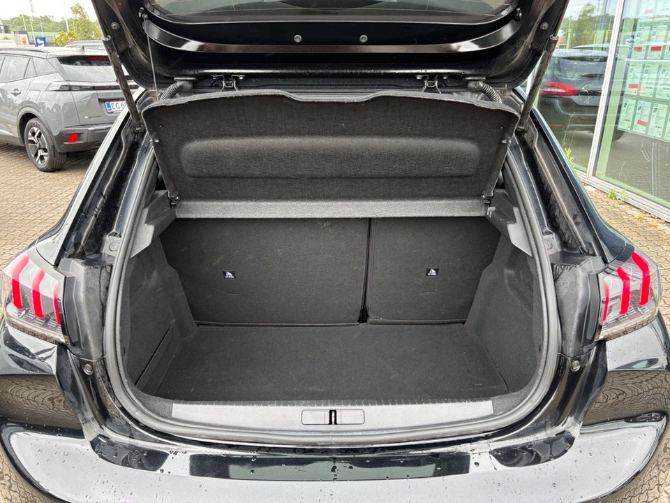 Peugeot 208 1,5 BlueHDi 100 Allure Sky 5d