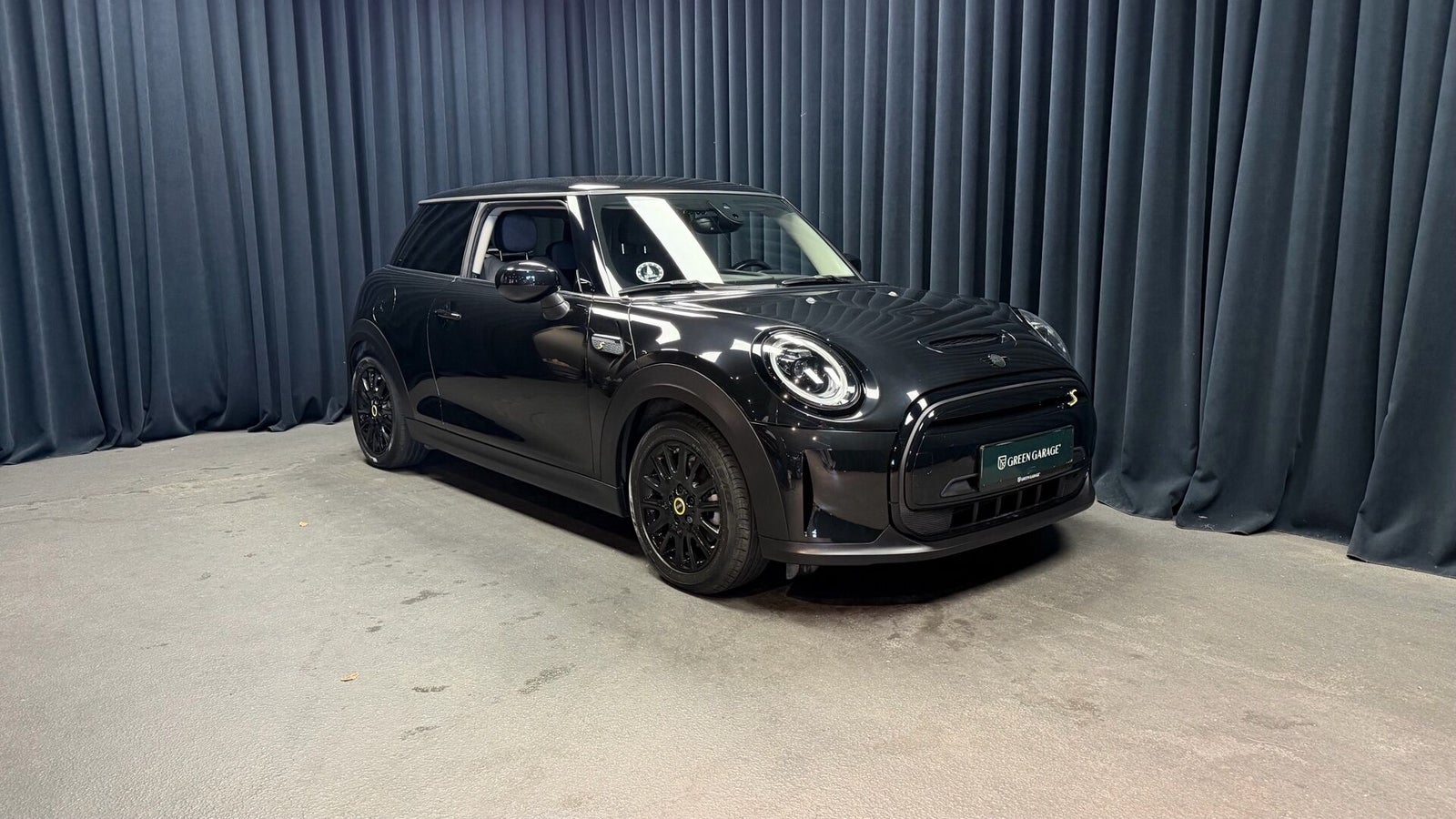 MINI Cooper SE Classic Trim 3d