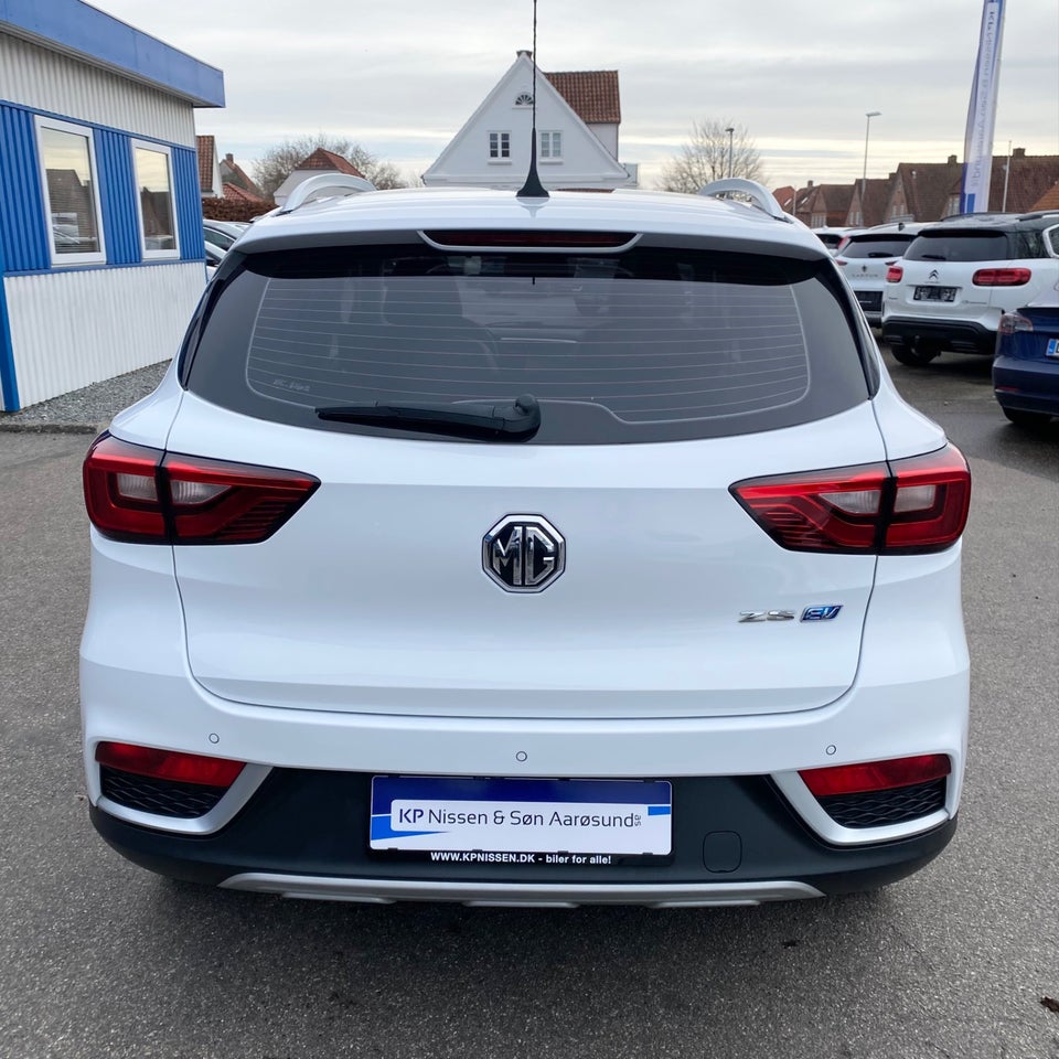 MG ZS EV Luxury 5d
