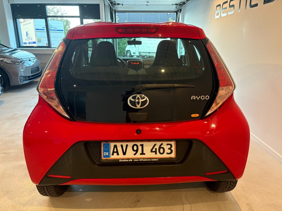 Toyota Aygo 1,0 VVT-i x-play 5d