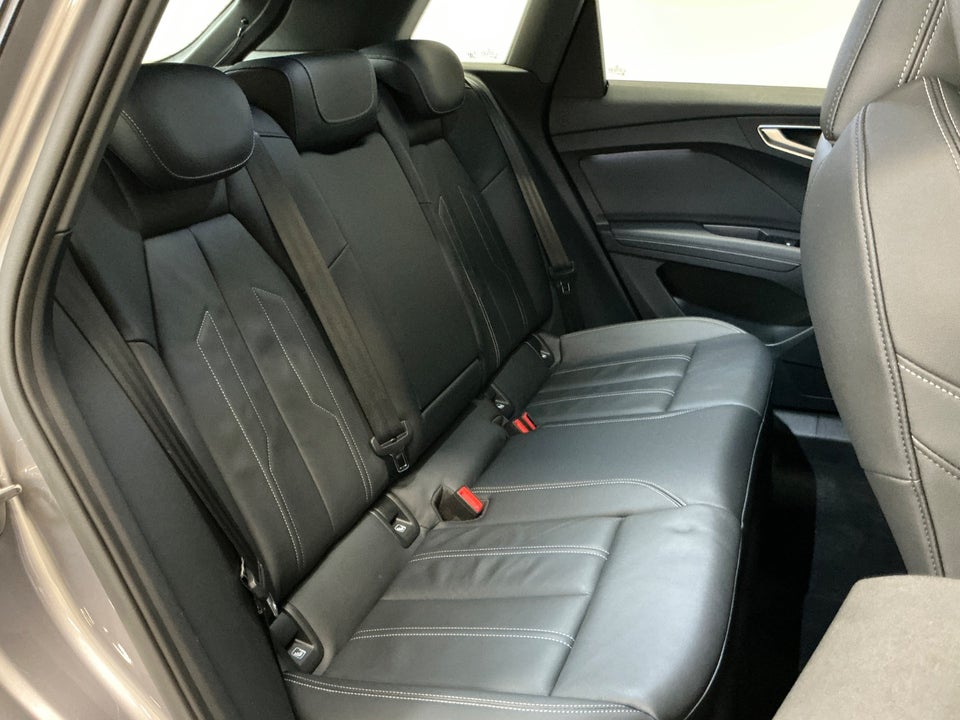 Audi Q4 e-tron 40 Advanced 5d