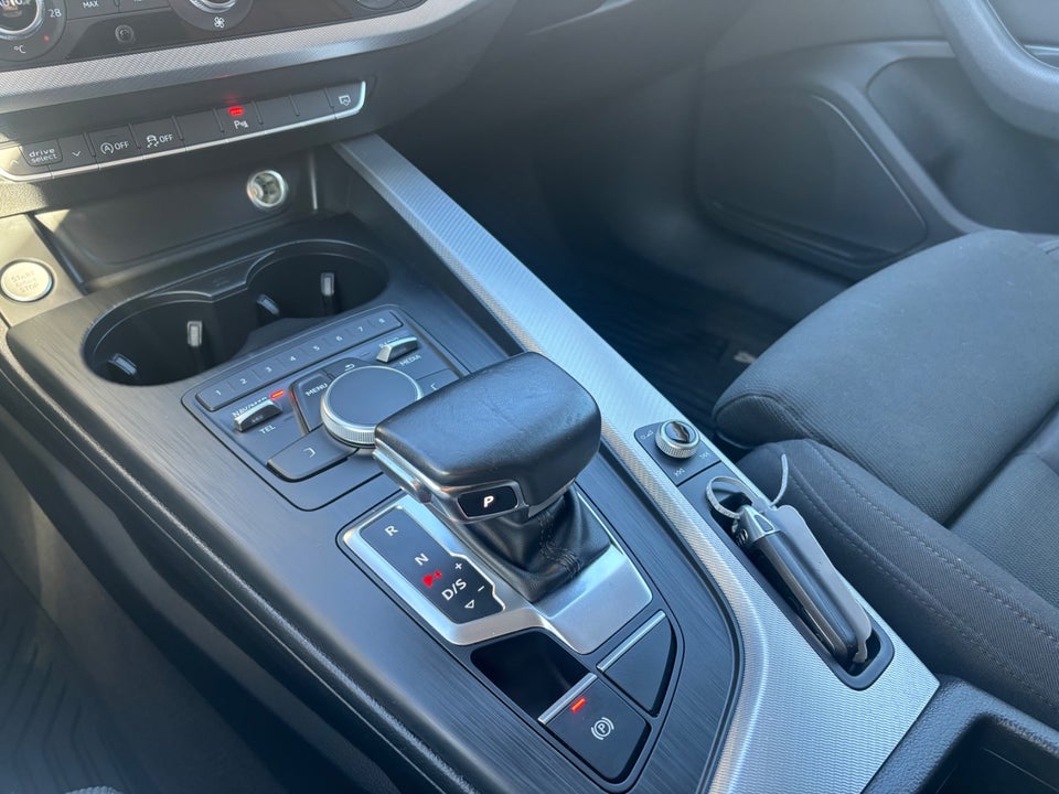 Audi A4 40 TFSi Advanced Avant S-tr. 5d