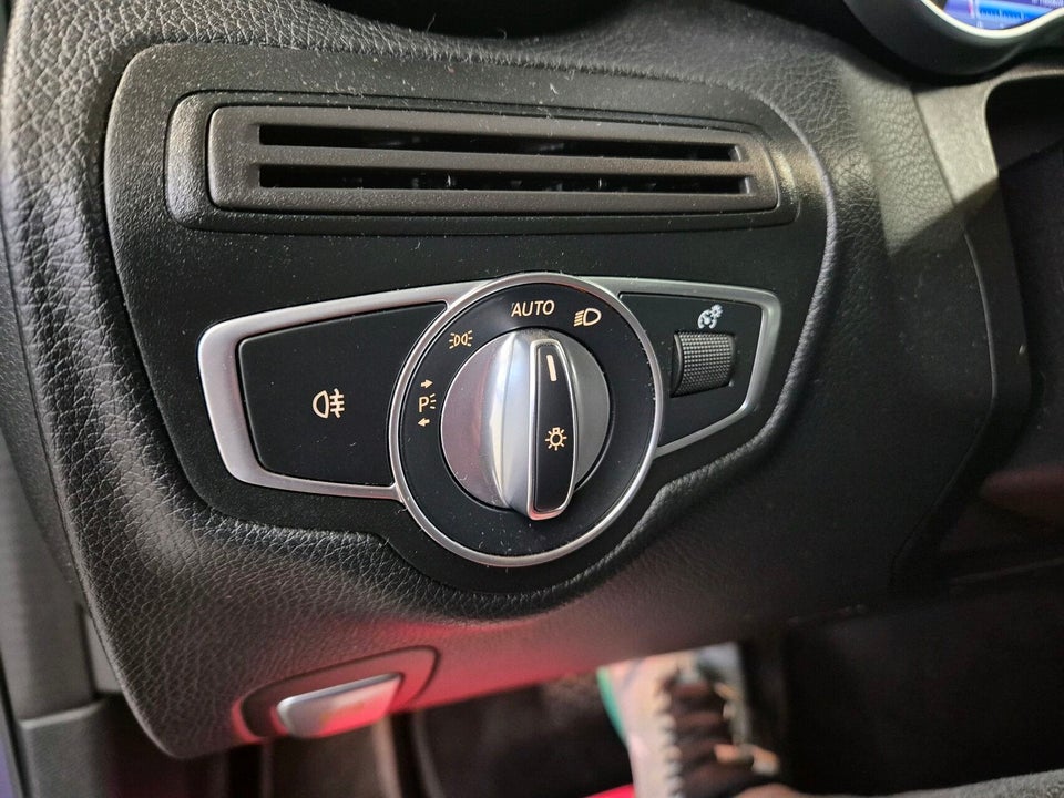 Mercedes C220 d 2,0 Exclusive stc. aut. 5d