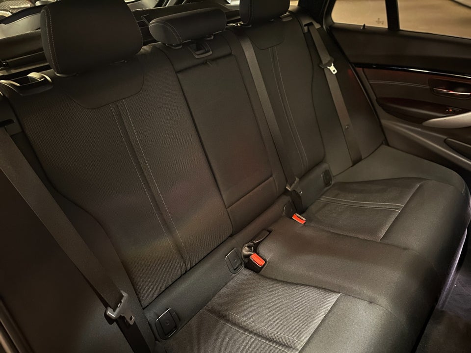 BMW 320d 2,0 Touring M-Sport aut. 5d