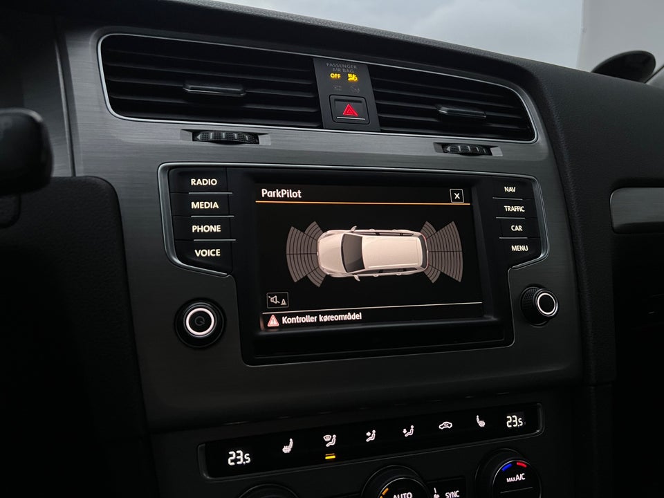 VW Golf VII 1,4 TSi 150 R-line Variant DSG BMT 5d