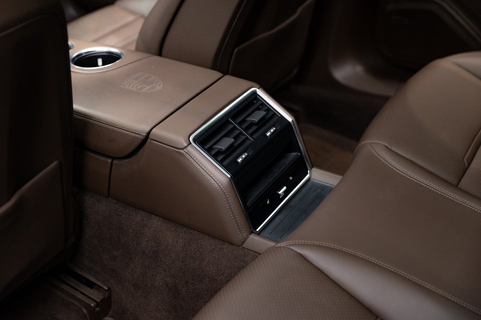 Porsche Panamera 4 2,9 E-Hybrid Platinum Edition PDK 5d