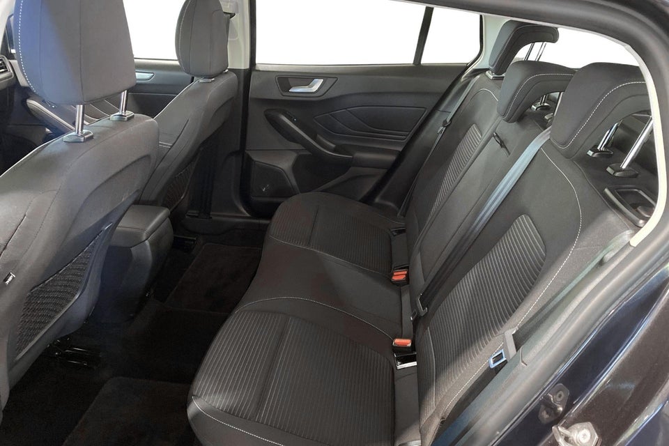 Ford Focus 1,0 EcoBoost mHEV Active stc. 5d