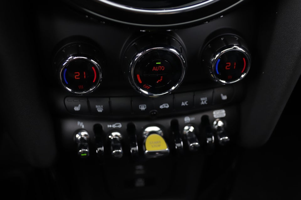 MINI Cooper SE Maximise 3d