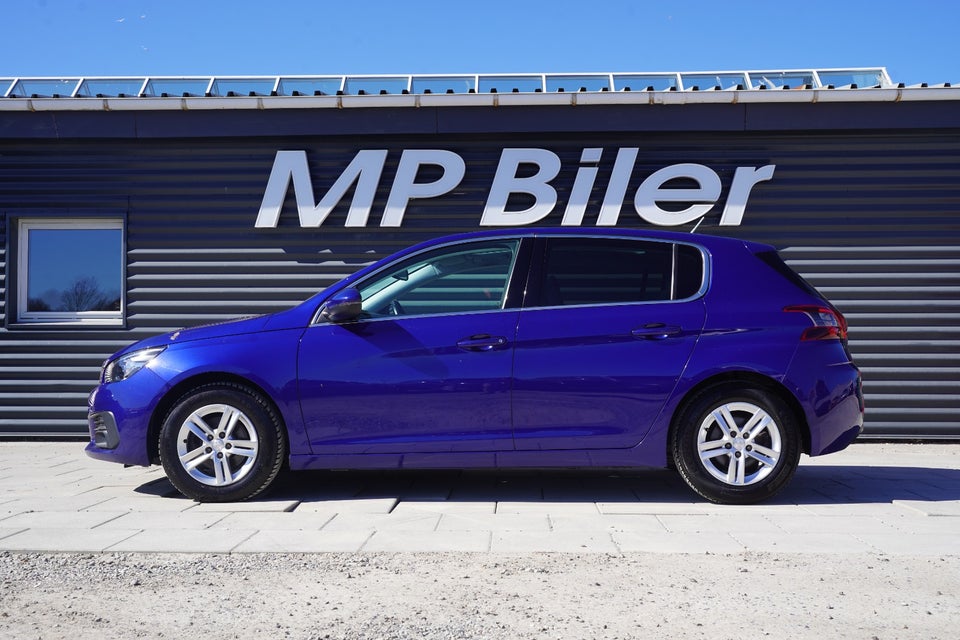 Peugeot 308 1,2 e-THP 130 Allure Sky 5d