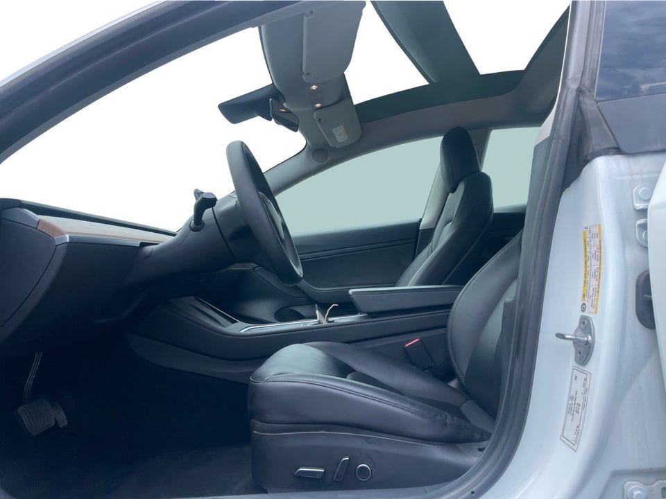 Tesla Model 3 RWD 4d