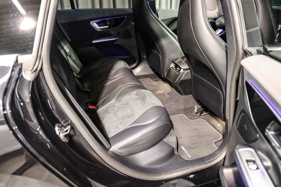 Mercedes EQE350 AMG Line 4d