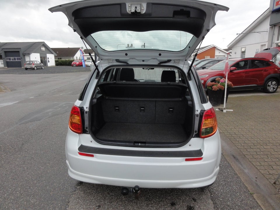 Suzuki SX4 1,6 CombiBack Style 5d