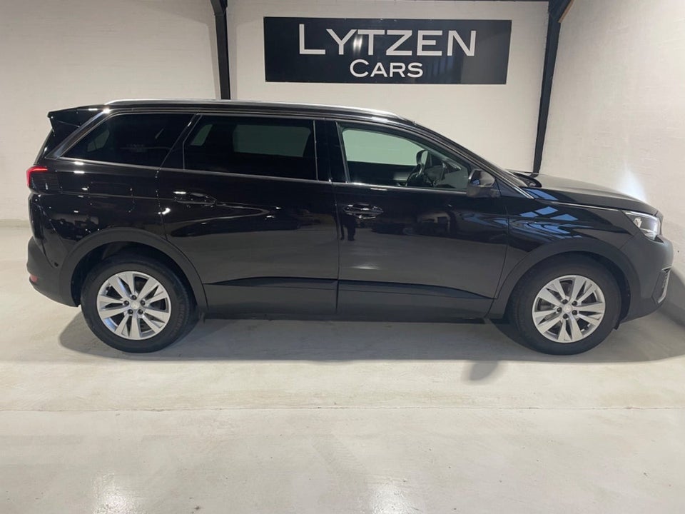 Peugeot 5008 1,6 BlueHDi 120 Allure 7prs 5d