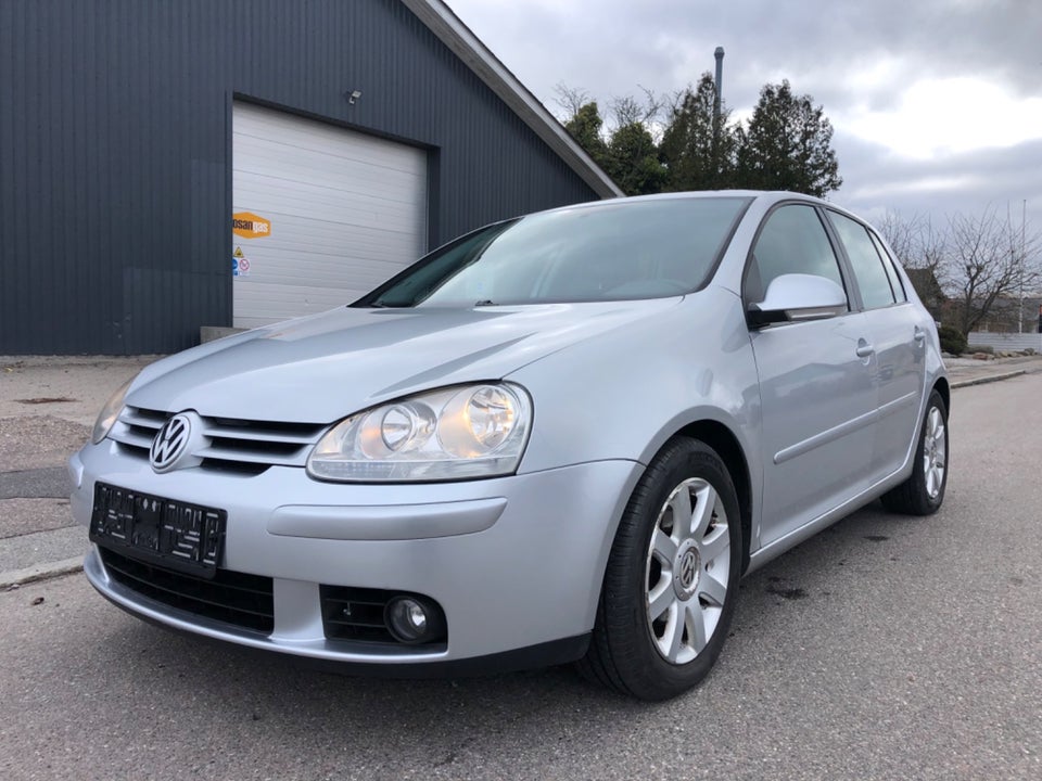 VW Golf V 2,0 FSi 5d