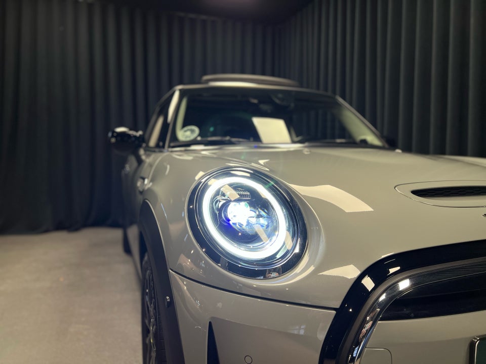 MINI Cooper SE Edition Premium Plus 3d