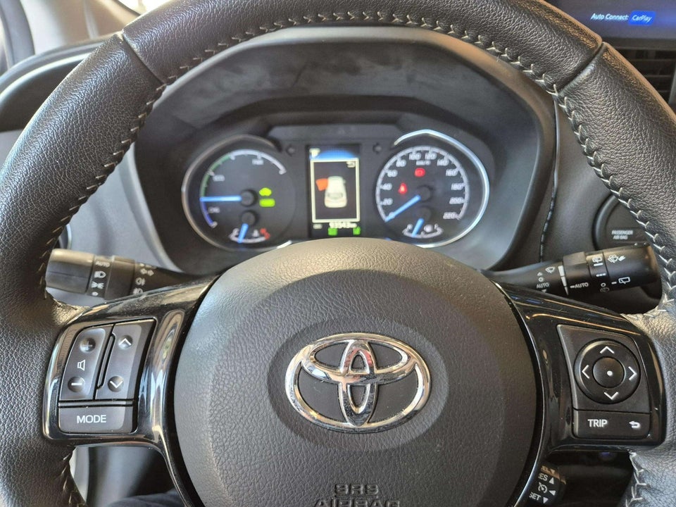 Toyota Yaris 1,5 Hybrid H3 Limited e-CVT 5d