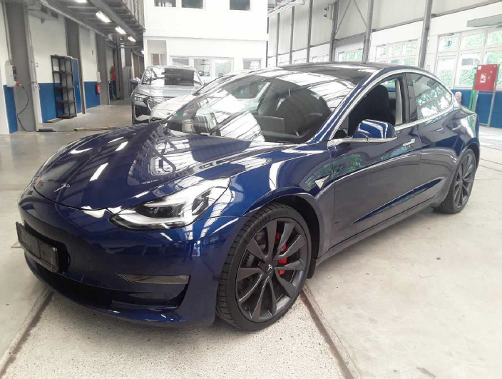 Tesla Model 3 Performance AWD 4d