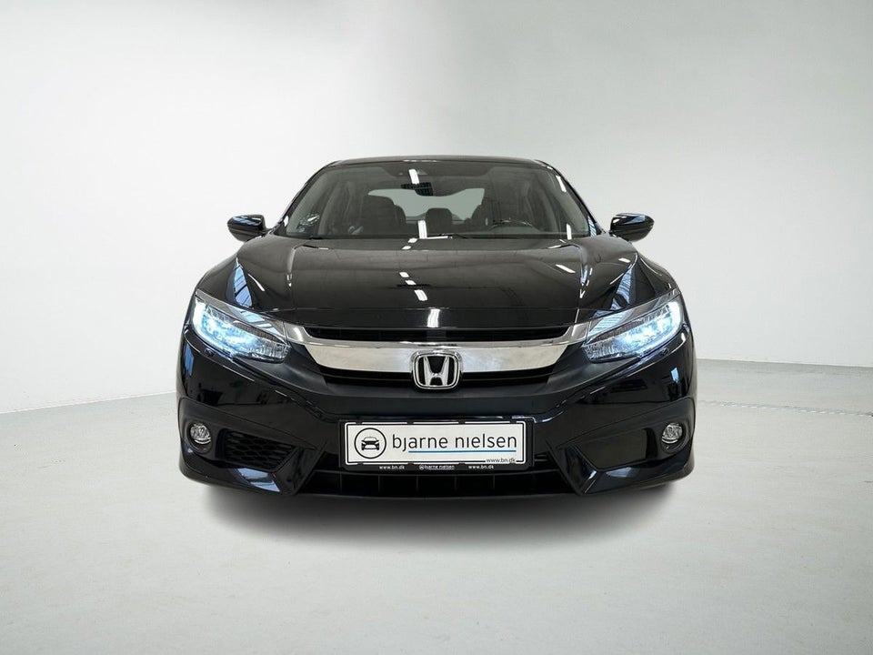 Honda Civic 1,5 VTEC Turbo Executive 4d