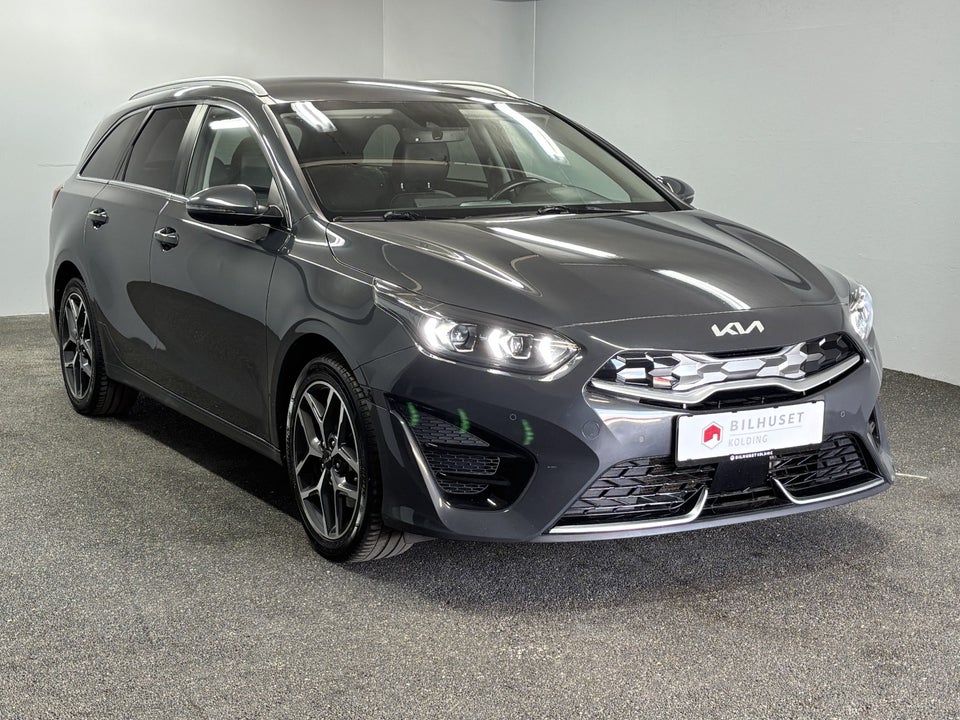 Kia Ceed 1,6 PHEV Upgrade Premium SW DCT 5d