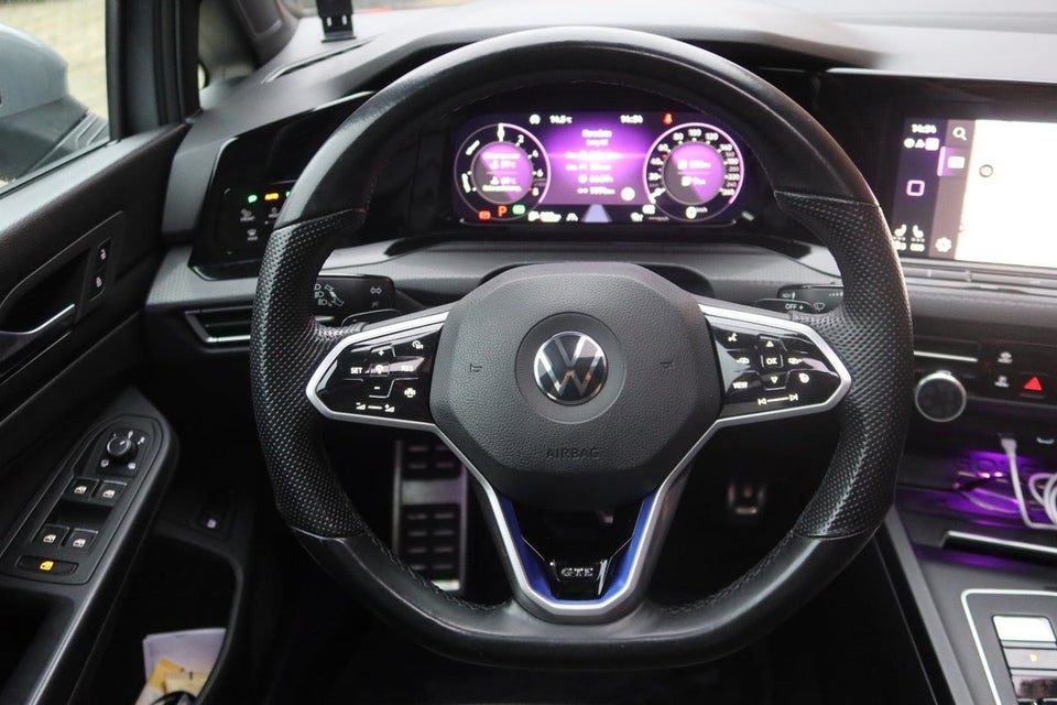 VW Golf VIII 1,4 GTE DSG 5d