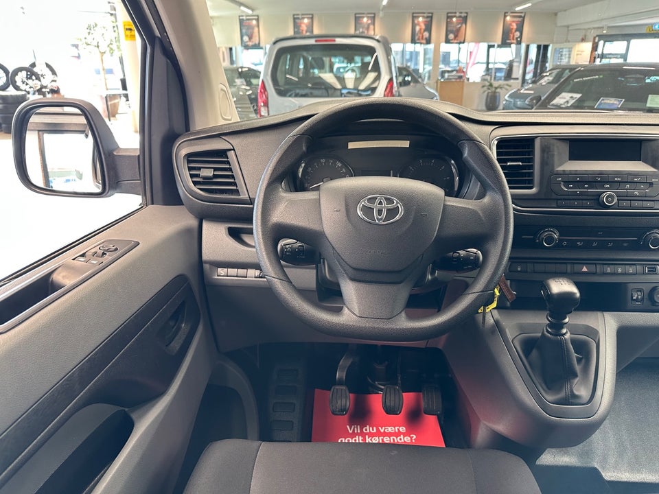 Toyota ProAce Verso 1,5 D 120 Long Combi 9prs 5d