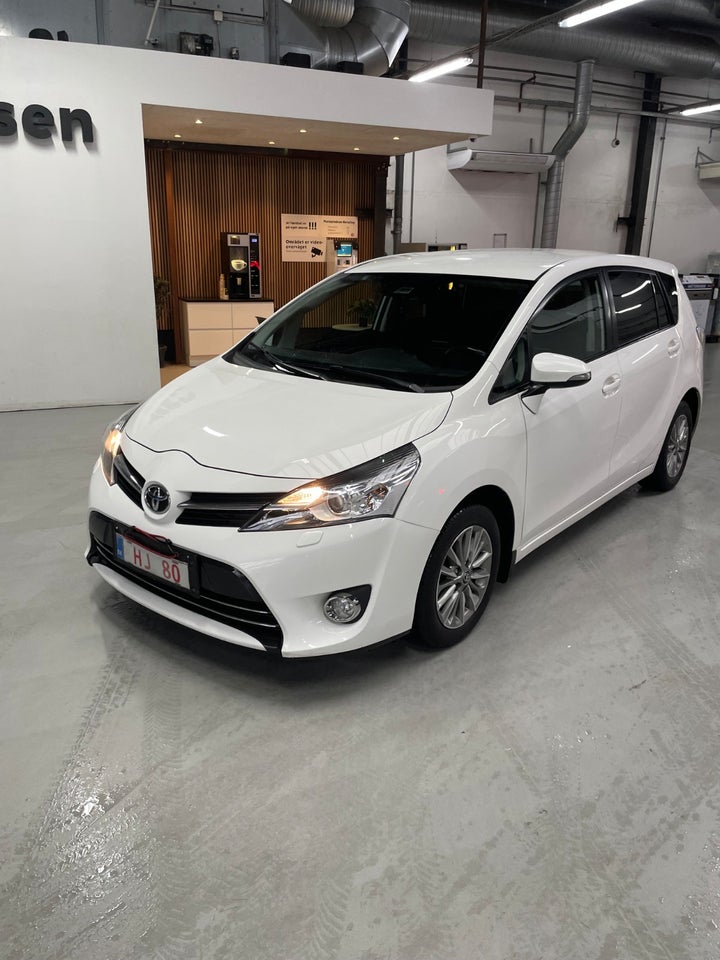 Toyota Sportsvan 1,6 D-4D T2 5d