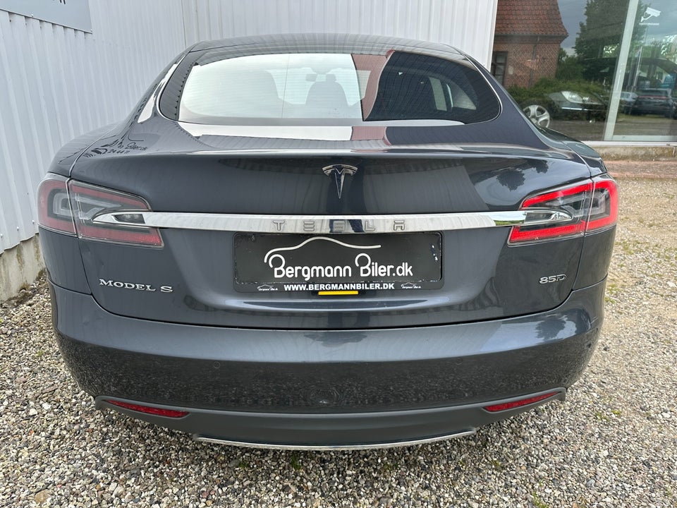 Tesla Model Y Long Range AWD 5d