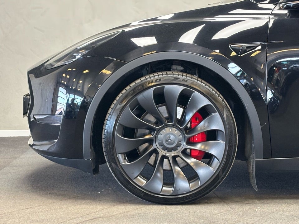 Tesla Model Y Performance AWD 5d