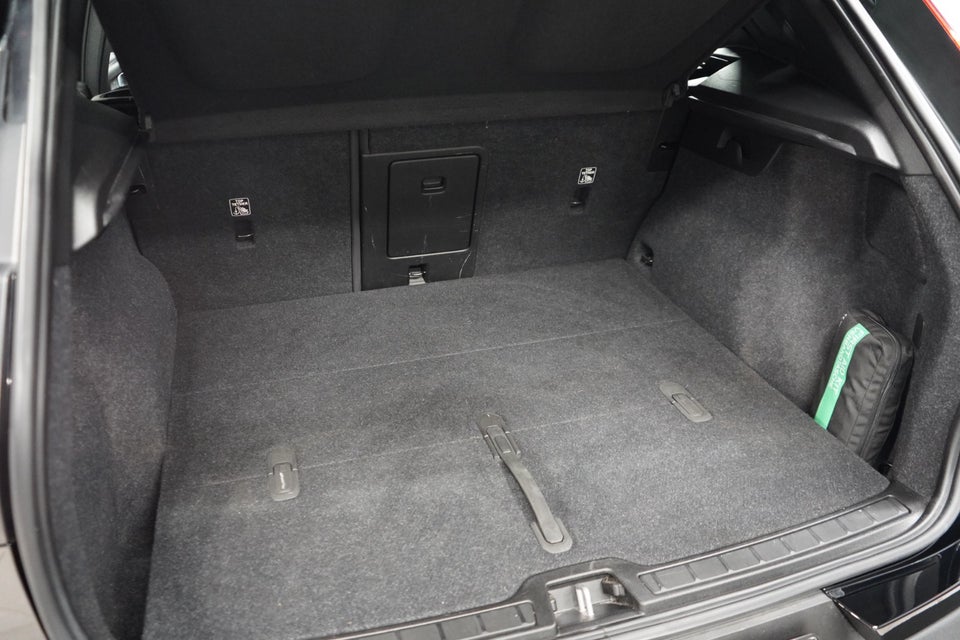 Volvo XC40 P6 ReCharge Core 5d