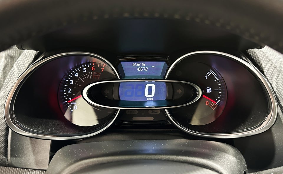Renault Clio IV 0,9 TCe 90 Expression Sport Tourer 5d