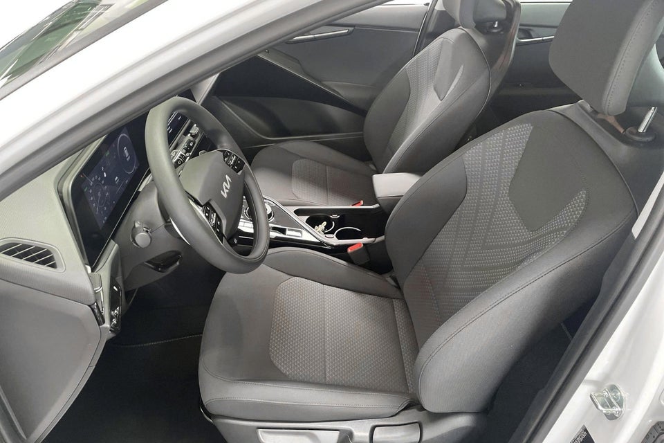 Kia Niro 64 EV Access 5d